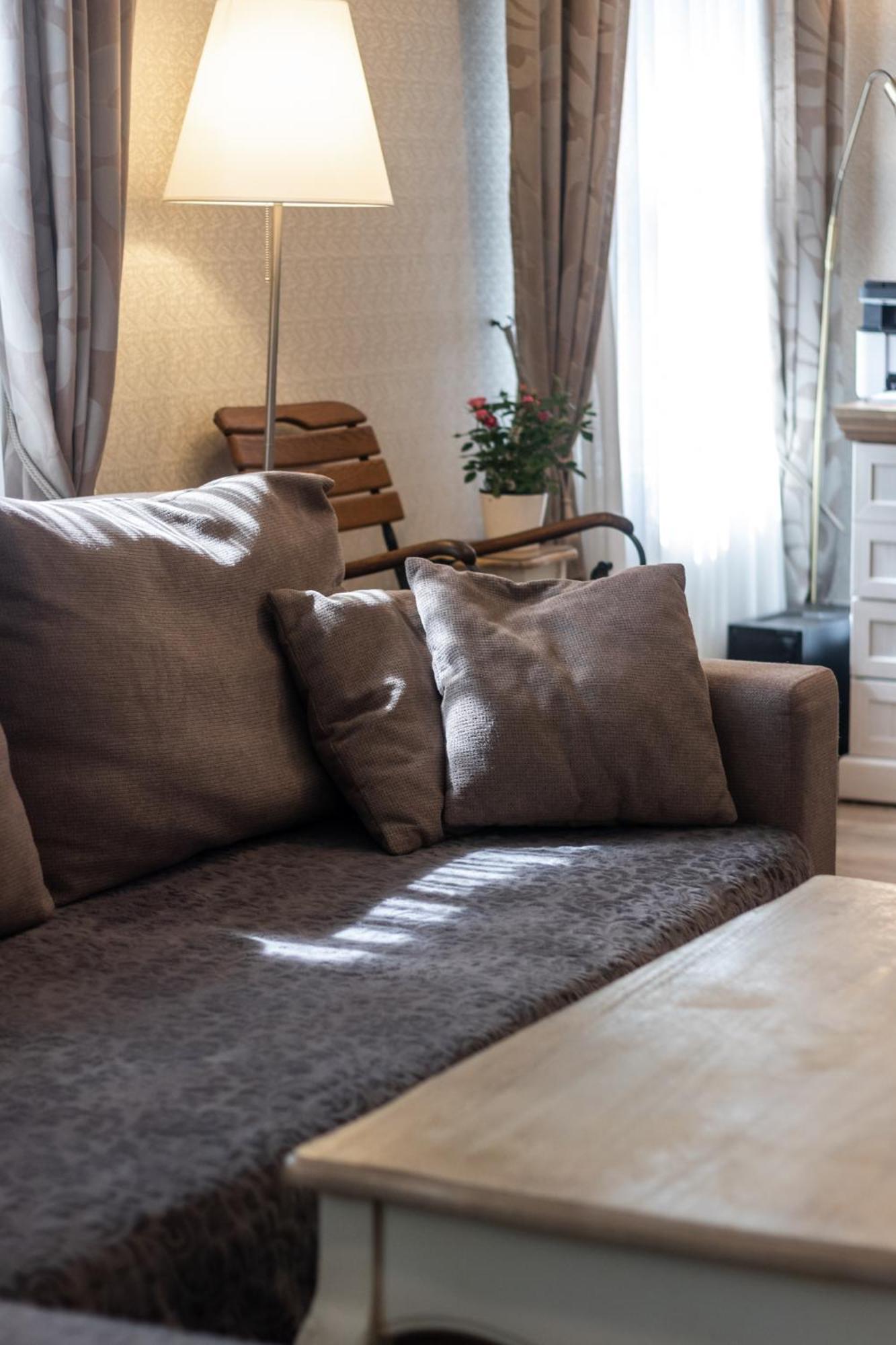 Elegant Apartment In Historical Centre & Free Locked Parking Рига Екстериор снимка