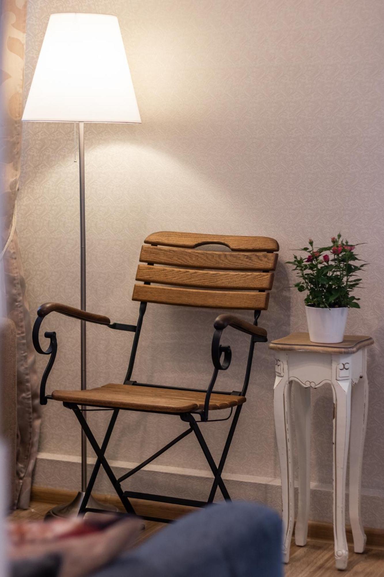 Elegant Apartment In Historical Centre & Free Locked Parking Рига Екстериор снимка